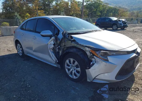 2021 Toyota Corolla Le z USA, uszkodzony, nr VIN 5YFEPMAE2MP260558